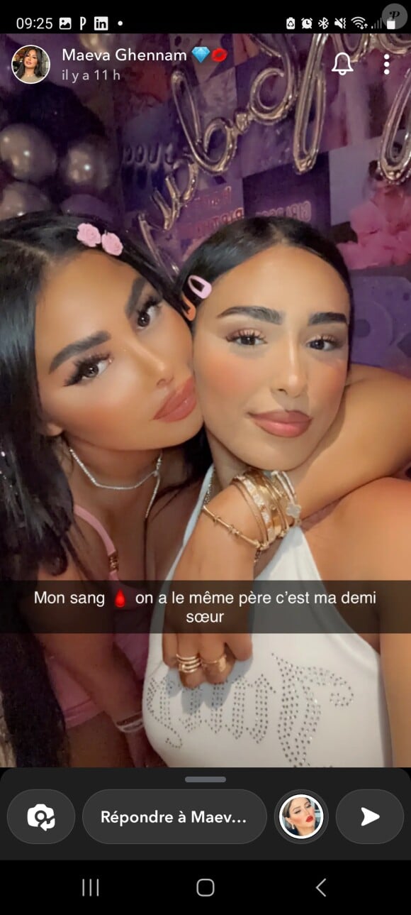 Les deux femmes semblent complices
Maeva Ghennam présente sa demi-soeur sur Snapchat, le 15 mai 2023