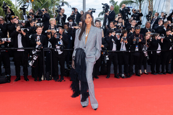 Cindy Bruna - Montée des marches du film " Jeanne du Barry " pour la cérémonie d'ouverture du 76ème Festival International du Film de Cannes, au Palais des Festivals à Cannes. Le 16 mai 2023 © Olivier Borde / Bestimage 