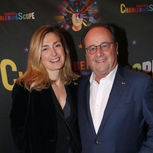 Exclusif - François Hollande et sa femme Julie Gayet - Célébrités au Concert de Robert Charlebois, " Robert en CharleboisScope " au Grand Rex à Paris France, le 2 Avril 2023. © Bertrand Rindoff / Bestimage