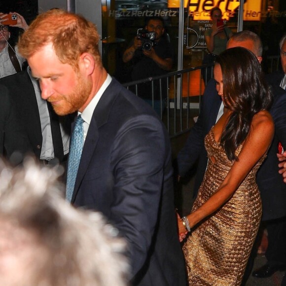 Le prince Harry, duc de Sussex et Meghan Markle, duchesse de Sussex, et sa mère Doria Ragland, à la sortie de la cérémonie des "Women of Vision Awards" au Ziegfeld Theatre à New York, le 16 mai 2023.