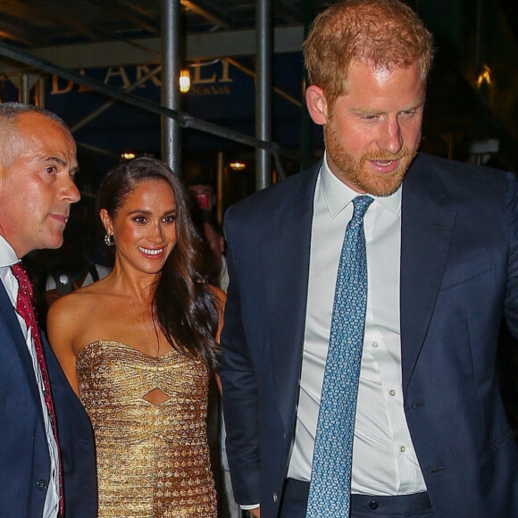 Le prince Harry, duc de Sussex et Meghan Markle, duchesse de Sussex, et sa mère Doria Ragland, à la sortie de la cérémonie des "Women of Vision Awards" au Ziegfeld Theatre à New York, le 16 mai 2023.