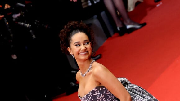 "J'ai pris du poids..." : Léna Situations, époustouflante en bustier-body à Cannes, répond aux attaques sur son physique