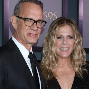 Tom Hanks, Rita WIlson au photocall des "13th Governors Awards" à Century City, le 20 novembre 2022. © Kay Blake/Zuma Press/Bestimage 