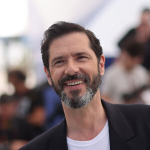 Melvil Poupaud au photocall de "L'amour et les forêts (just the two of us)" lors du 76ème Festival International du Film de Cannes, le 24 mai 2023. © Moreau/Jacovides/Bestimage 