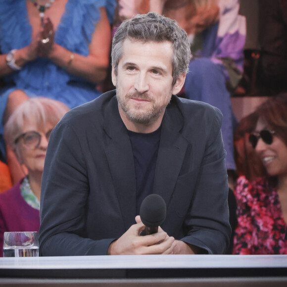 En effet, il y a trois mois sur la chaîne YouTube "LEGEND" sur laquelle Guillaume Pley reçoit des personnalités, il s'était confié sur son pire rencard. 
Exclusif - Guillaume Canet - Emission "C à vous" lors du 76ème Festival International du Film de Cannes le 22 mai 2023. © Jack Tribeca / Bestimage 