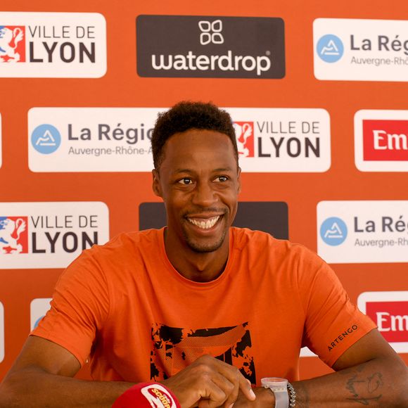 Dans la nuit du 30 mai, le Français a réussi une entrée en lice incroyable à Roland-Garros
Gael Monfils - Conférence de presse du tournoi de tennis Open Parc Auvergne-Rhône-Alpes Lyon (20 - 27 mai 2023), le 22 mai 2023. © Sandrine Thesillat / Panoramic / Bestimage
