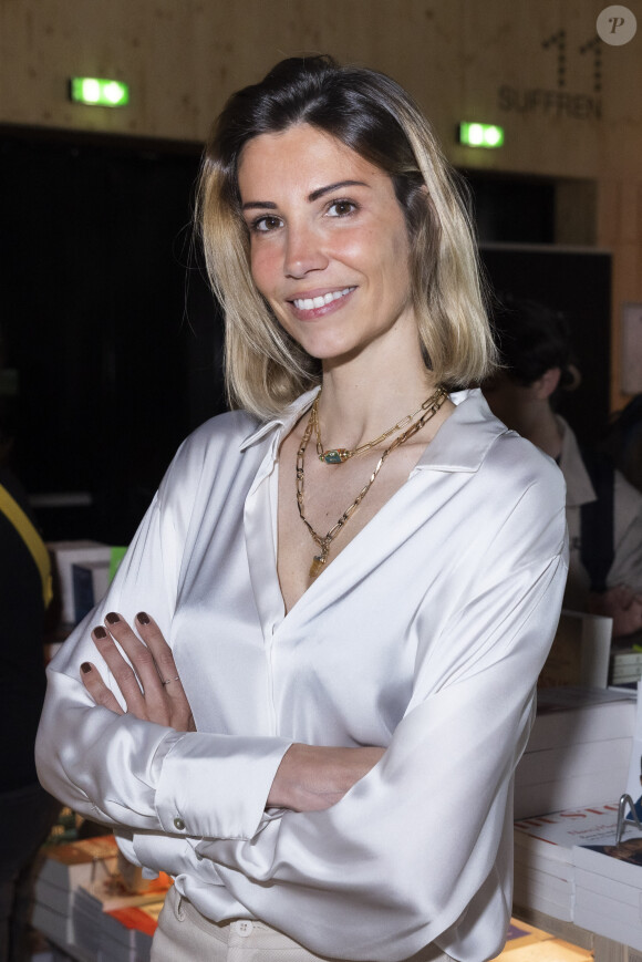 Alexandra Rosenfeld mène de front sa carrière et sa vie de famille 
Alexandra Rosenfeld au Festival du Livre de Paris au Grand Palais éphémère à Paris, France. © Jack Tribeca/Bestimage