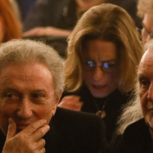 Exclusif - Stone (Annie Gaudrat), Michel Drucker, Laurent Romanelli - People au concert de Frédéric Zeitoun au Casino de Paris à Paris, France, le 5 décembre 2022. © Christophe Clovis / Bestimage