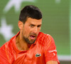 Scotché sur son torse, on a pu voir un petit patch métallique
 
Novak Djokovic (Srb) lors des internationaux de tennis de Roland Garros 2023 le 31 mai 2023. © JB Autissier / Panoramic / Bestimage