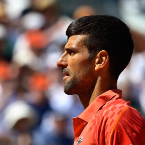 Novak Djokovic ( Serbie ) - N.Djokovic s'impose face à A.Kovacevic (6-3, 6-2, 7-6[7/1]) lors des Internationaux de France de Tennis de Roland Garros 2023, le 29 mai 2023. © Federico Pestellini / Panoramic / Bestimage