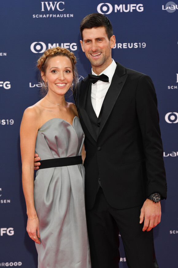 Vainqueur de son deuxième match à Roland-Garros mercredi dernier, le Serbe a dévoilé un drôle de gadget
 
Jelena Djokovic et son mari Novak Djokovic - Les célébrités posent sur le tapis rouge lors de la soirée des "Laureus World sports Awards" à Monaco le 18 février, 2019
