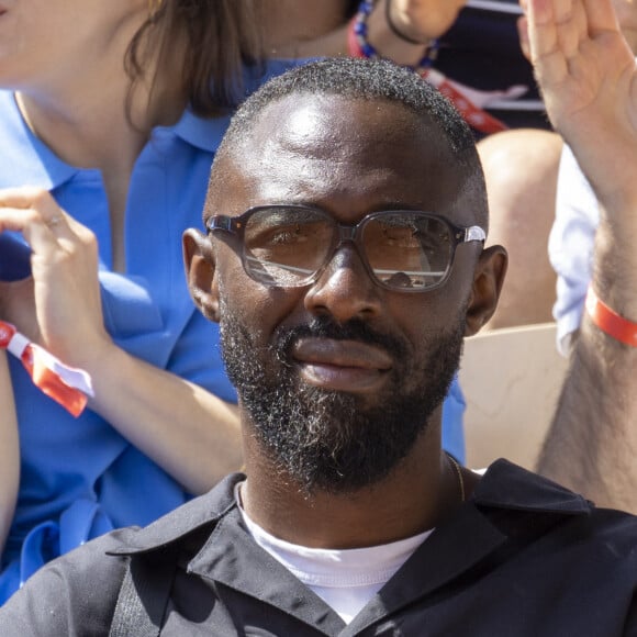 Thomas Ngijol - Célébrités dans les tribunes des internationaux de France de Roland Garros à Paris le 31 mai 2022. © Cyril Moreau - Dominique Jacovides/Bestimage