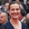 Carole Bouquet : Loin du glamour de Cannes, elle change complètement de look... et les internautes valident !