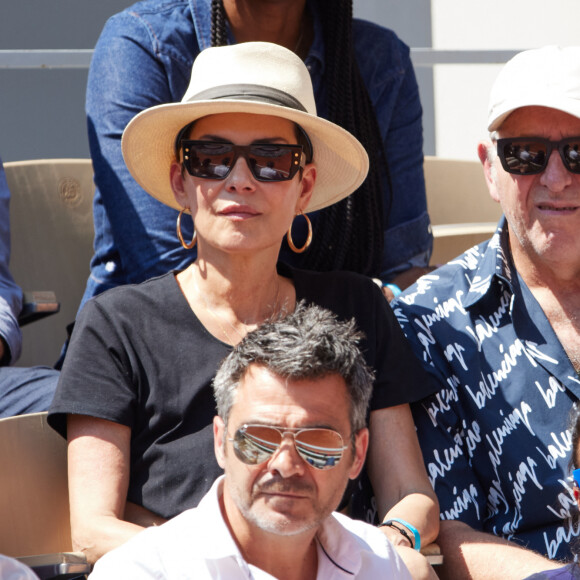 Cristina Cordula et son mari Frédéric Cassin en tribunes lors des Internationaux de France de tennis de Roland Garros 2023 à Paris, France, le 4 juin 2023. © Cyril Moreau/Bestimage