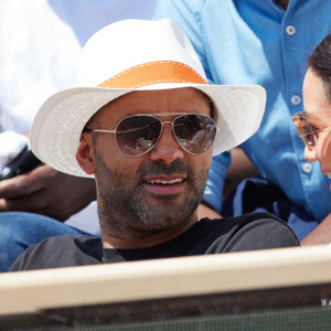 Tony Parker et sa compagne Alizé Lim en tribunes lors des Internationaux de France de tennis de Roland Garros 2023 à Paris, France, le 4 juin 2023. © Cyril Moreau/Bestimage