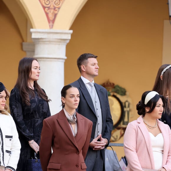 Camille Gottlieb, Pauline Ducruet, Marie Chevallier - La famille princière de Monaco dans la cour du palais lors de la Fête Nationale de la principauté de Monaco le 19 novembre 2022. © Dominique Jacovides / Bruno Bebert / Bestimage 