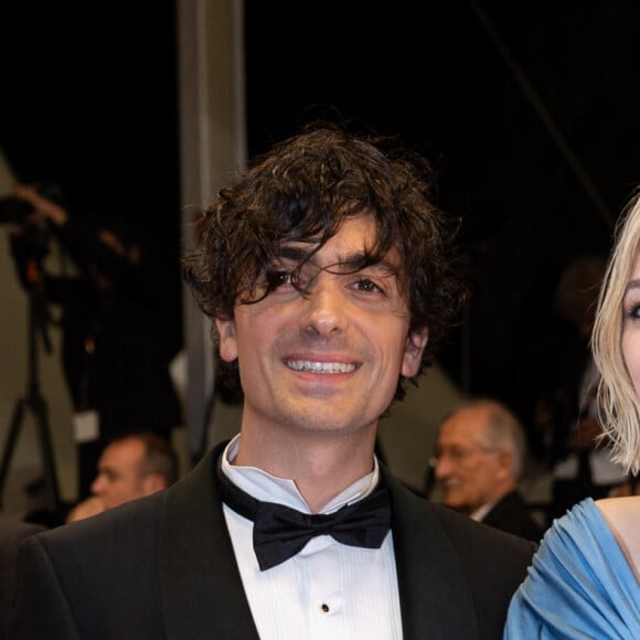 Florian Rossi et sa compagne Louane Emera - Montée des marches du film " The Idol " lors du 76ème Festival International du Film de Cannes, au Palais des Festivals à Cannes. Le 22 mai 2023 © Olivier Borde / Bestimage