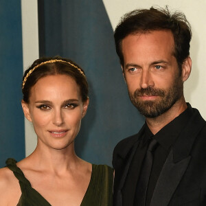 Natalie Portman and Benjamin Millepied au photocall de la soirée "Vanity Fair" lors de la 94ème édition de la cérémonie des Oscars à Los Angeles, le 27 mars 2022. © imageSPACE via Zuma Press/Bestimage 