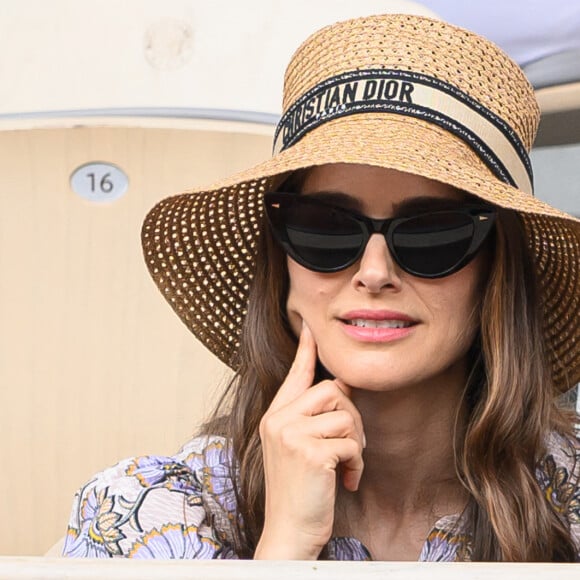 Natalie Portman aux internationaux de tennis de Roland-Garros, le 7 juin 2023. - Laurent Zabulon/ABACAPRESS.COM