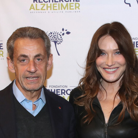 Semi-Exclusif - Nicolas Sarkozy et sa femme Carla Bruni Sarkozy (Marraine du Gala) - Photocall du 16ème Gala de la Fondation « Recherche Alzheimer » à l’Olympia à Paris. Le 20 mars 2023 © Bertrand Rindoff Petroff / Bestimage  Semi-Exclusive - Photocall of the 16th edition of the gala of Foundation "Recherche Alzheimer" at Olympia in Paris on March 20, 2023. 