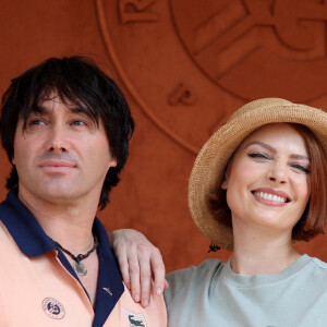 Lukas Delcourt, Elodie Frégé - Célébrités au Village lors des Internationaux de France de tennis de Roland Garros 2023 à Paris le 10 juin 2023. © Jacovides-Moreau/Bestimage 