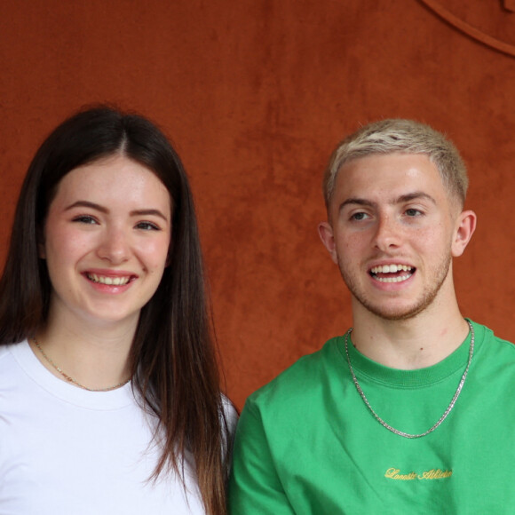 Michou et sa compagne Elsa Bois - Célébrités au Village lors des Internationaux de France de tennis de Roland Garros 2023 à Paris le 10 juin 2023. © Jacovides-Moreau/Bestimage 