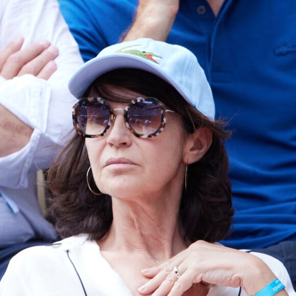 Zabou Breitman dans les tribunes lors des Internationaux de France de Tennis de Roland Garros 2023. Paris, le 10 juin 2023. © Jacovides-Moreau / Bestimage 