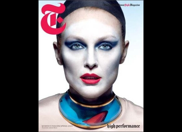 Julianne Moore en couverture de Times Style, la revue de mode du quotidien New York Times Magazine