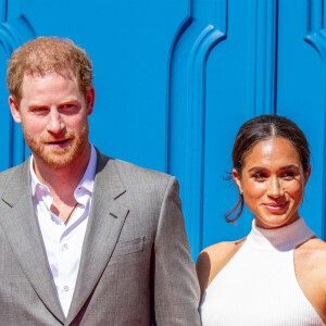 Le prince Harry, duc de Sussex et Meghan Markle, duchesse de Sussex, arrivent à l'hôtel de ville pour l'événement Invictus Games Dusseldorf 2023 One Year to Go, à Düsseldorf, Allemagne, le 6 septembre 2022. 