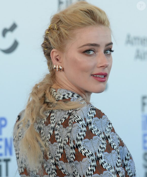 Amber Heard lors du photocall de la soirée de la 35ème édition des Film Independant Spirit Awards à Los Angeles le 8 février 2020. 
