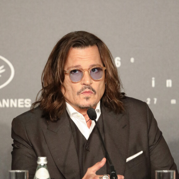 Johnny Depp - Conférence de presse du film "Jeanne du Barry" lors du 76ème Festival International du Film de Cannes. Le 17 mai 2023 © Borde-Jacovides-Moreau / Pool / Bestimage 