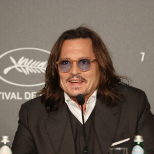 Johnny Depp - Conférence de presse du film "Jeanne du Barry" lors du 76ème Festival International du Film de Cannes. Le 17 mai 2023 © Borde-Jacovides-Moreau / Pool / Bestimage 