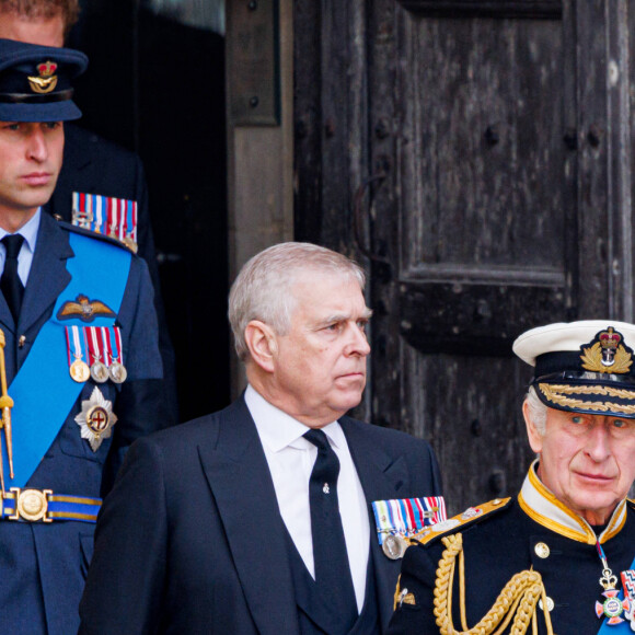 Le prince William, prince de Galles, Le prince Andrew, duc d'York, Le roi Charles III d'Angleterre, le prince Edward, comte de Wessex et La princesse Anne - Funérailles d'Etat de la reine Elizabeth II d'Angleterre, à Londres, Royaume Uni, le 19 septembnre 2022. 