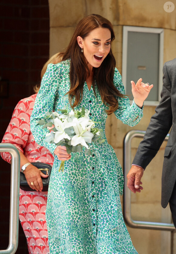 Kate Middleton lors d'une visite au Riversley Park Children's Centre de Nuneaton, le 15 juin 2023.