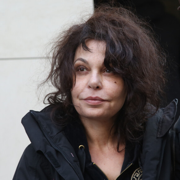 Isabelle Mergault est, hélas, toujours célibataire aux dernières nouvelles.
Exclusif - Isabelle Mergault à Paris le 4 avril 2016. 