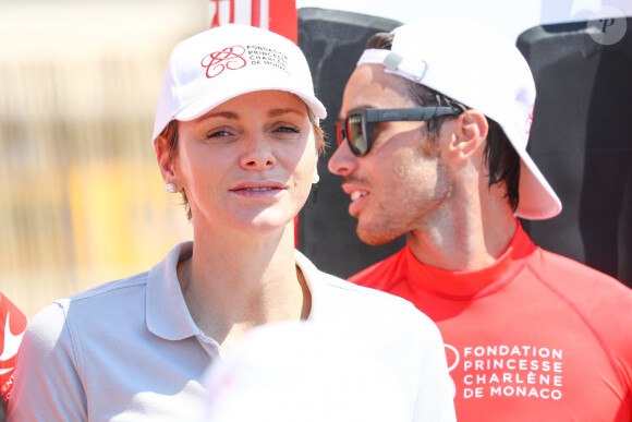 La princesse Charlène de Monaco - Journée "Water Safety Day, pour la prévention de la noyade" sur la plage du Larvotto à Monaco le 12 juin 2017 Cet événement est organisé par sa Fondation, le Centre de Sauvetage Aquatique de Monaco (CSAM) et Cap O Pas Cap (association française) en partenariat avec la Croix-Rouge monégasque. À la veille de la saison estivale, les messages de la Fondation princesse Charlène de Monaco sont plus que jamais d'actualité : sensibiliser le grand public aux dangers de l'eau, enseigner aux enfants les mesures de prévention et leur apprendre à nager. © Olivier Huitel / Pool restreint Monaco / Bestimage 