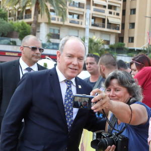 S.A.S LE Prince Albert II sur le tapis rouge du photocall de la cérémonie d'ouverture du 62ème Festival de Télévision de Monte-Carlo, à Monaco, le 16 juin 2023. © Cyril Dodergny/Nice Matin/BestImage 