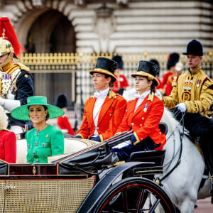 La reine consort Camilla Parker Bowles, Kate Catherine Middleton, princesse de Galles, le prince George de Galles - La famille royale d'Angleterre lors du défilé "Trooping the Colour" à Londres. Le 17 juin 2023 