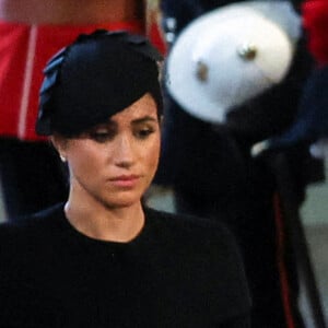 Meghan Markle et Kate Middleton à la procession cérémonielle du cercueil de la reine Elisabeth II du palais de Buckingham à Westminster Hall à Londres, le 14 septembre 2022.
© Agence / Bestimage