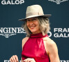 Mais ce n'est pas la seule star qui a fait sensation... 
Anne Brochet au photocall de la 174ème édition du Prix de Diane Longines à l'hippodrome de Chantilly, France, le 18 juin 2023. © Matthieu Mirville/Bestimage 