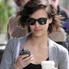Jessica Alba à Los Angeles le 1/03/10 en pleine séance shopping