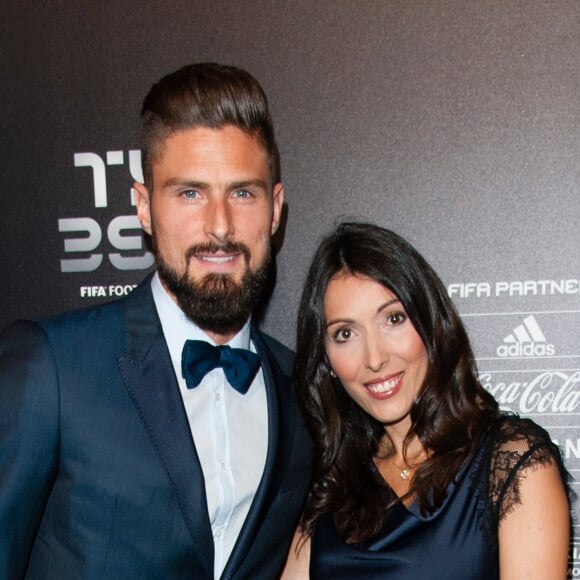 Olivier Giroud (plus beau but de l'année) et sa femme Jennifer enceinte - The Best FIFA Football Awards 2017 au London Palladium à Londres, le 23 octobre 2017. © Pierre Perusseau/Bestimage