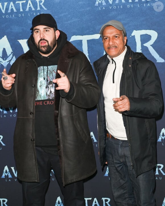 Artus et Pascal Legitimus à la première du film "Avatar: La Voie de l'Eau" au cinéma Le Grand Rex à Paris, le 13 décembre 2022. © Guirec Coadic/Bestimage 