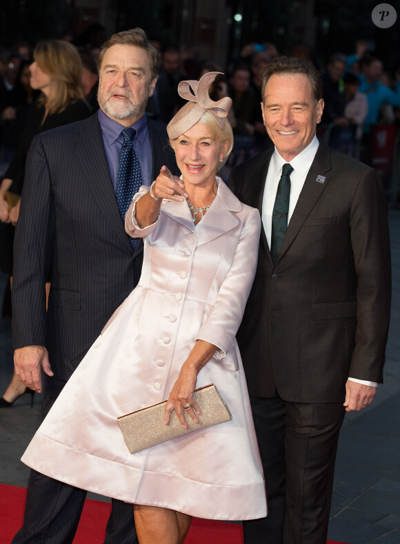 John Goodman, Helen Mirren et Bryan Cranston - Première du film "Trumbo" lors du Festival du film BFI à Londres. Le 8 octobre 2015 