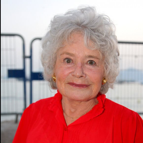 Claude Sarraute - Plateau de l'émission "Le Grand Journal" de "Canal+" sur la Croisette - 60e Festival de Cannes.