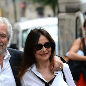 Parmi les invités, Evelyne Bouix, qui a eu une fille avec Claude Lelouch, et son mari Pierre Arditi
Pierre Arditi - Mariage de Claude Lelouch à la mairie du 18ème à Paris. Le 17 juin 2023. ©Agence / Bestimage