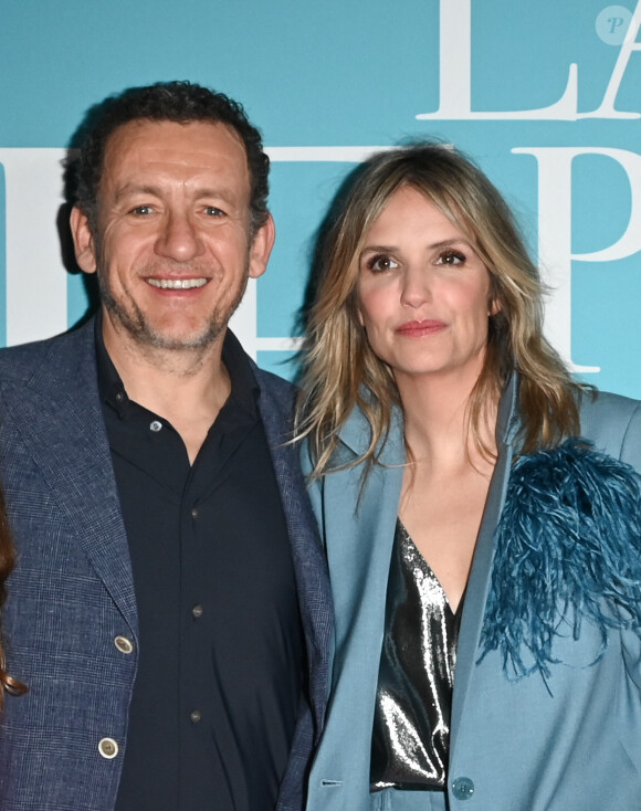 Le sosie de sa mère ! 
Dany Boon et sa compagne Laurence Arné - Avant-première du film "La Vie pour de vrai" au cinéma Pathé Wepler à Paris le 18 avril 2023. © Coadic Guirec/Bestimage