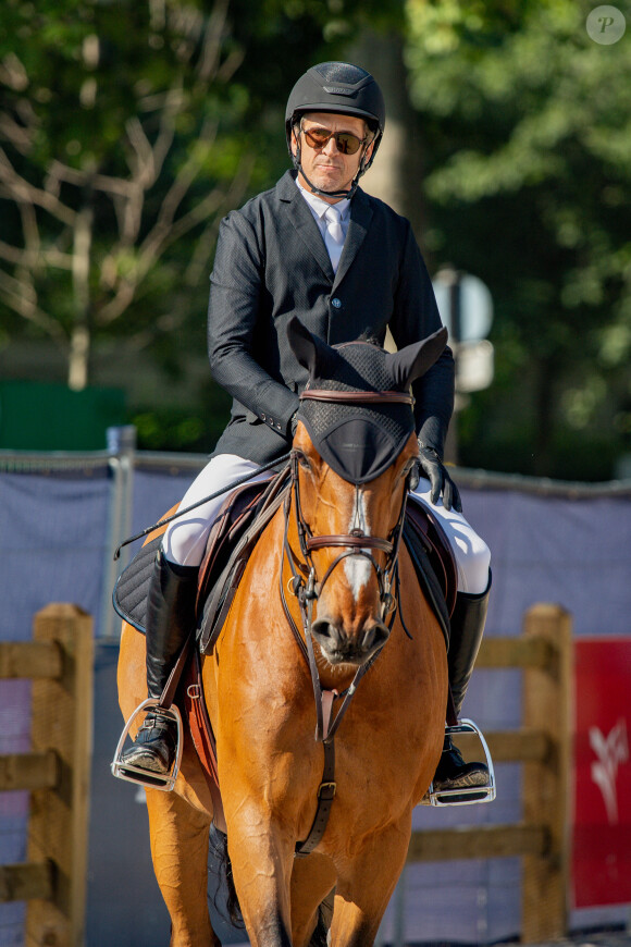 Guillaume Canet sur James Bond du Bec en détente du prix Team Créatif presented by Lipton lors de la 9ème édition du "Longines Paris Eiffel Jumping" au Champ de Mars à Paris, France, le 23 juin 2023. © Pierre Perusseau/Bestimage 