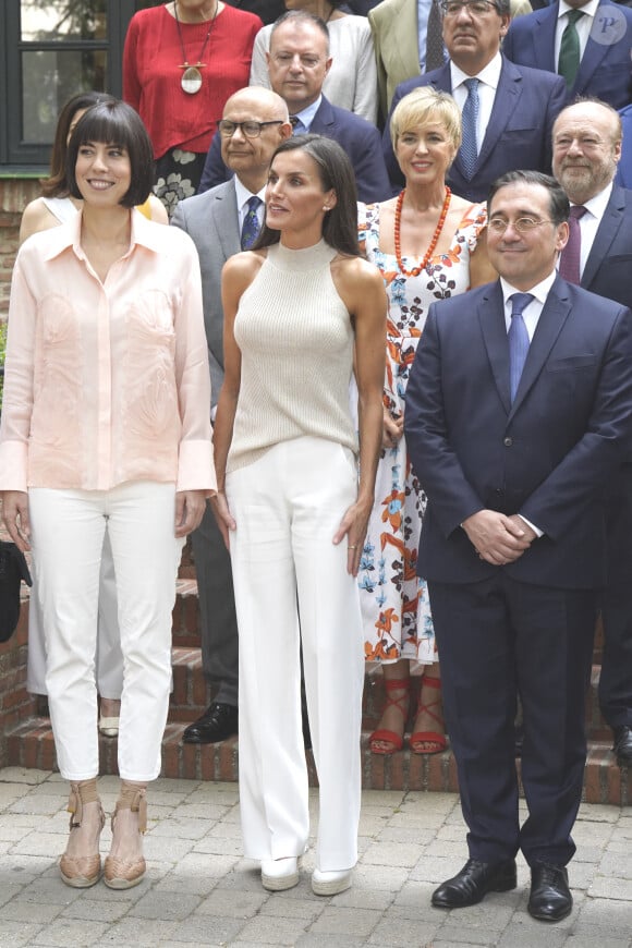 La reine Letizia d'Espagne et le ministre des Affaires Etrangères posent à leur arrivée à la réunion du Conseil d'administration de la Residencia de Estudiantes. Le 27 juin 2023 à Madrid (Espagne).