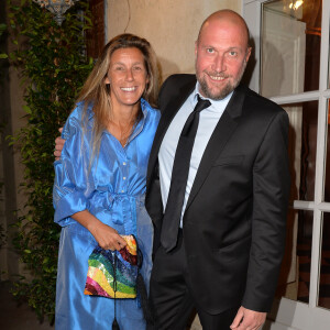 Ils forment un couple discret.
François Damiens et sa compagne Gaëlle lors d'une visite privée et d'un dîner de gala caritatif donné en faveur des actions de l'association "Un Rien C'est Tout" au musée Rodin à Paris, France, le 19 septembre 2019. © Veeren/Bestimage 